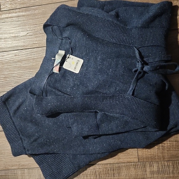 FP Beach Sweater Solar Set - Picture 7 of 7